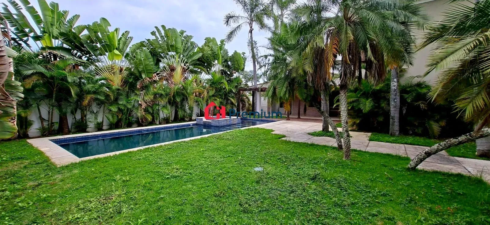 Casa com 5 suítes e 7 banheiros, 5 vagas — photo 8