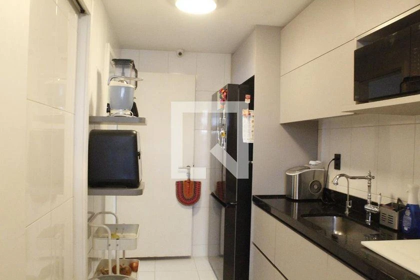 Furnished apartment, 115 m², with a glass-enclosed balcony — photo 27