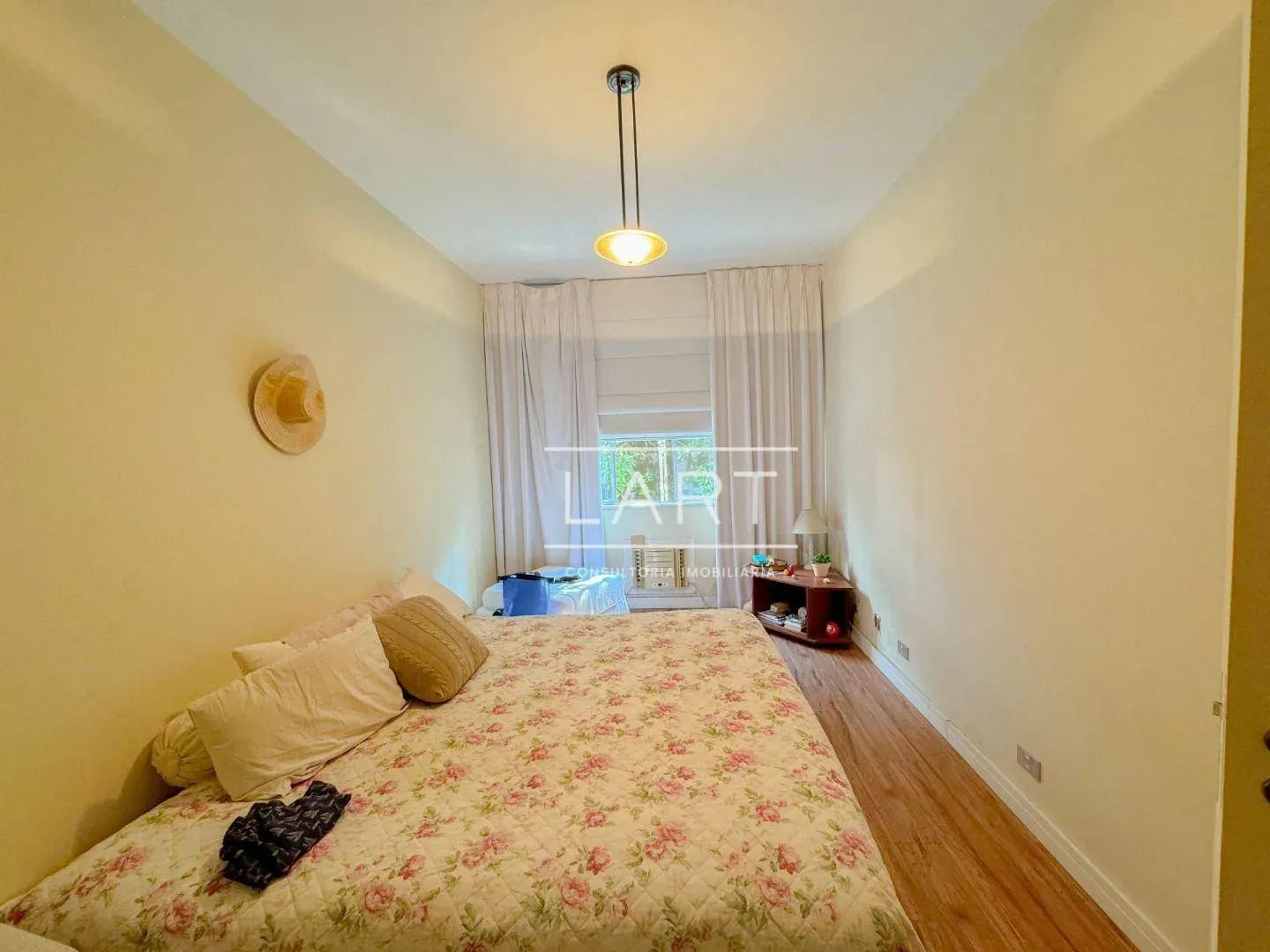 Apartamento de 210 m² com 4 dormitórios e varanda — photo 21
