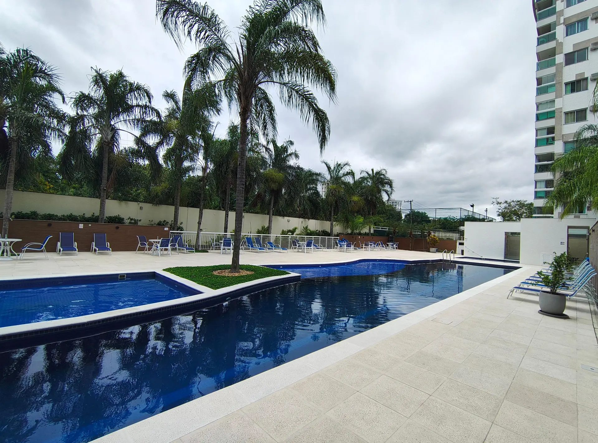 Rental apartment with 3 bedrooms and enclosed balcony — photo 28