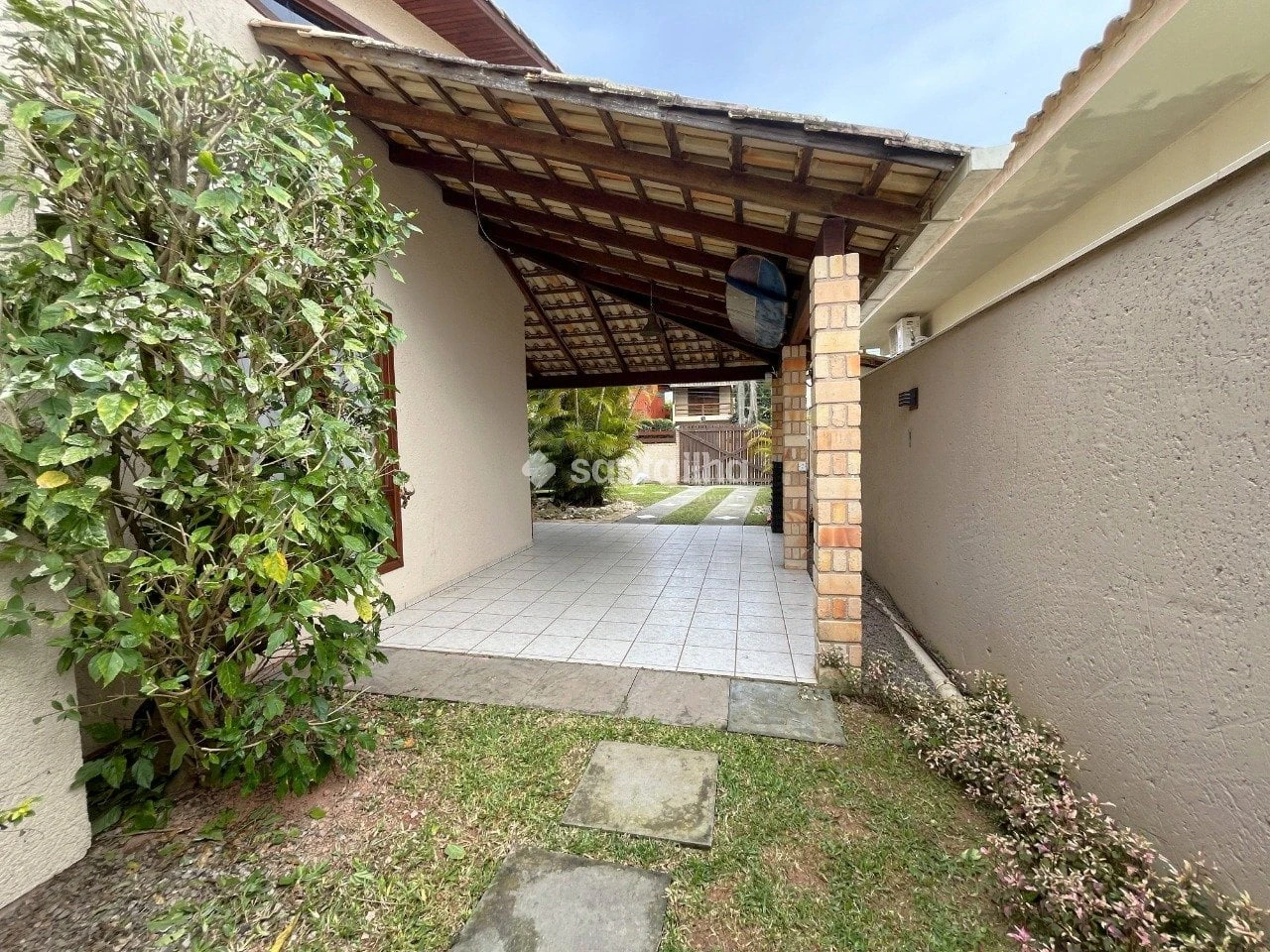 One-bedroom house with a private BBQ — photo 13