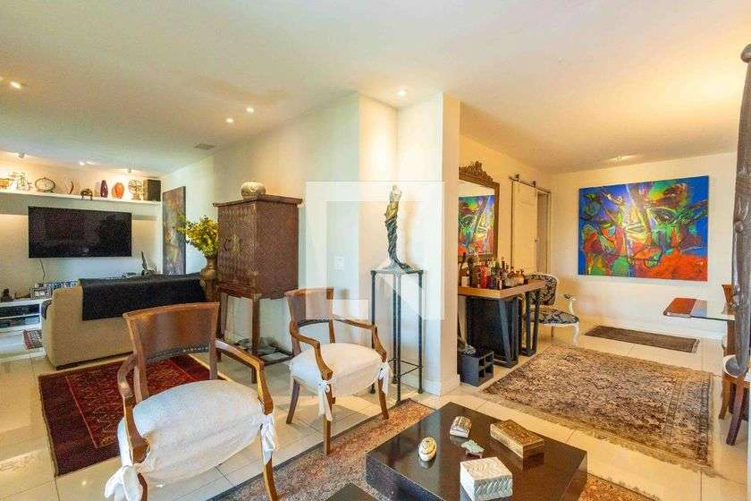 Rental duplex with 3 en-suite bedrooms and 203 m² — photo 12