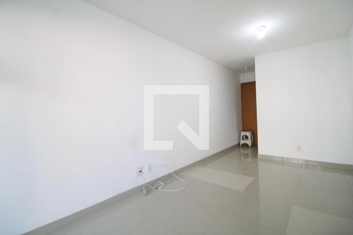 Apartamento sem mobília com varanda e 3 quartos — photo 29