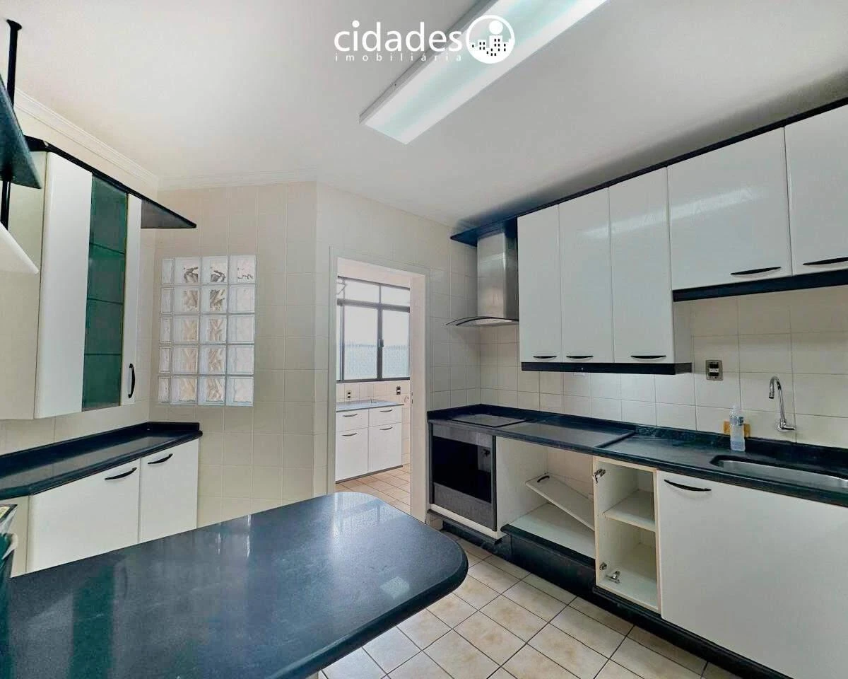 Квартира с 3 спальнями, сьют и 108 м² и гаражом