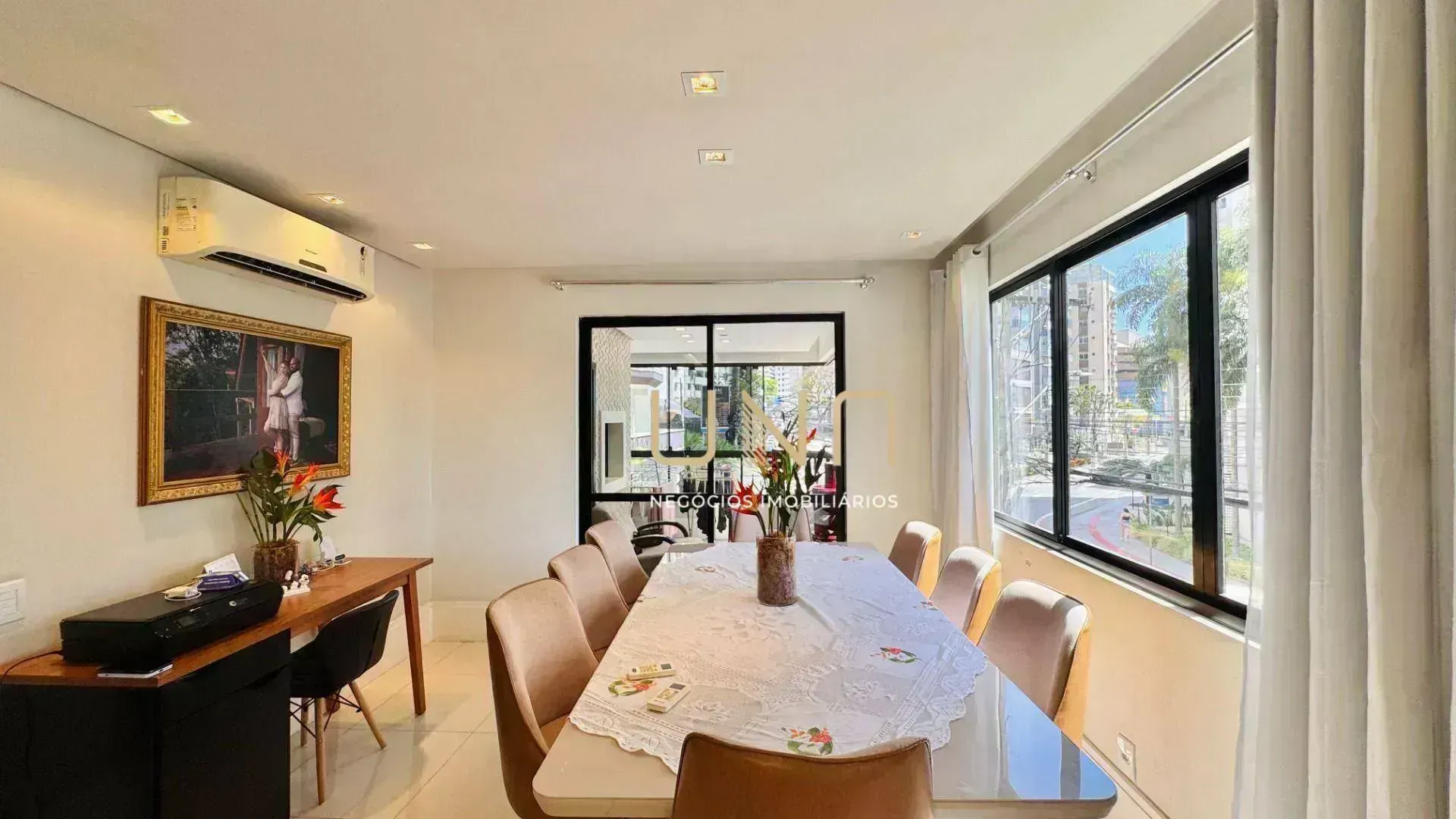 Apartamento amueblado con 4 dormitorios y 183 m² — photo 26