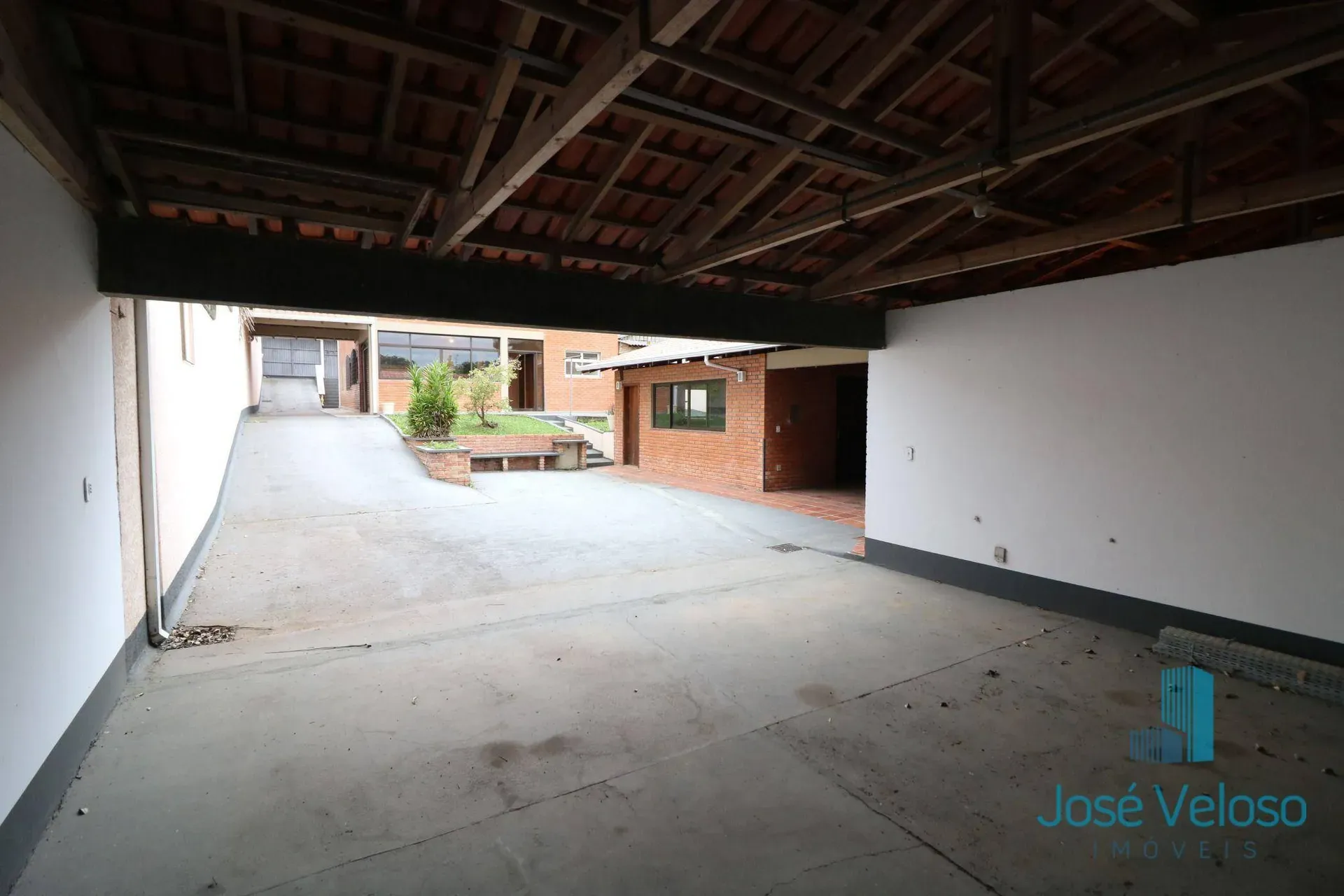 House, 315 m², with a home office — photo 47