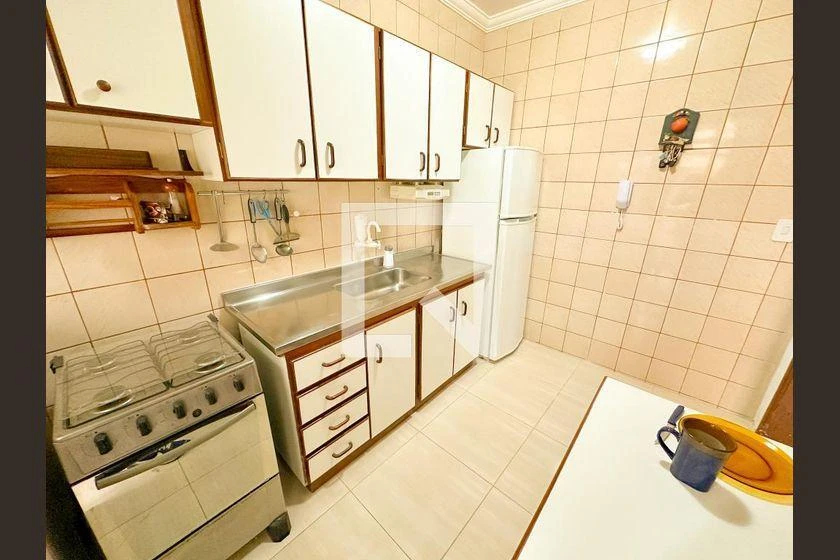Apartamento mobiliado com 94 m² e cozinha com fogão a gás — photo 14