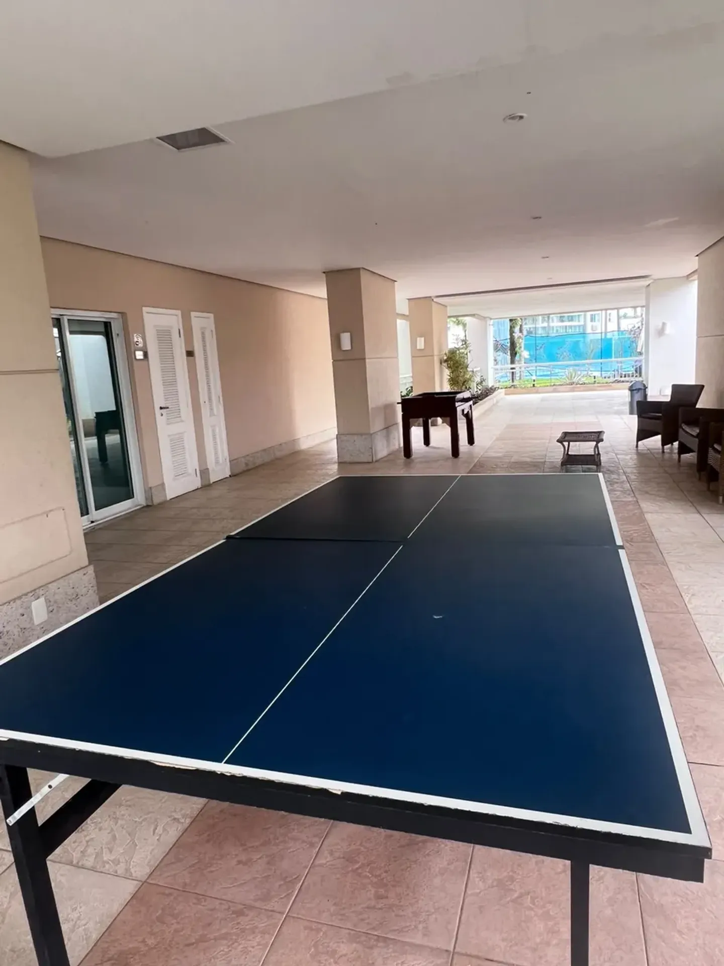 Apartment on the 10th floor with a grill on the balcony — photo 85
