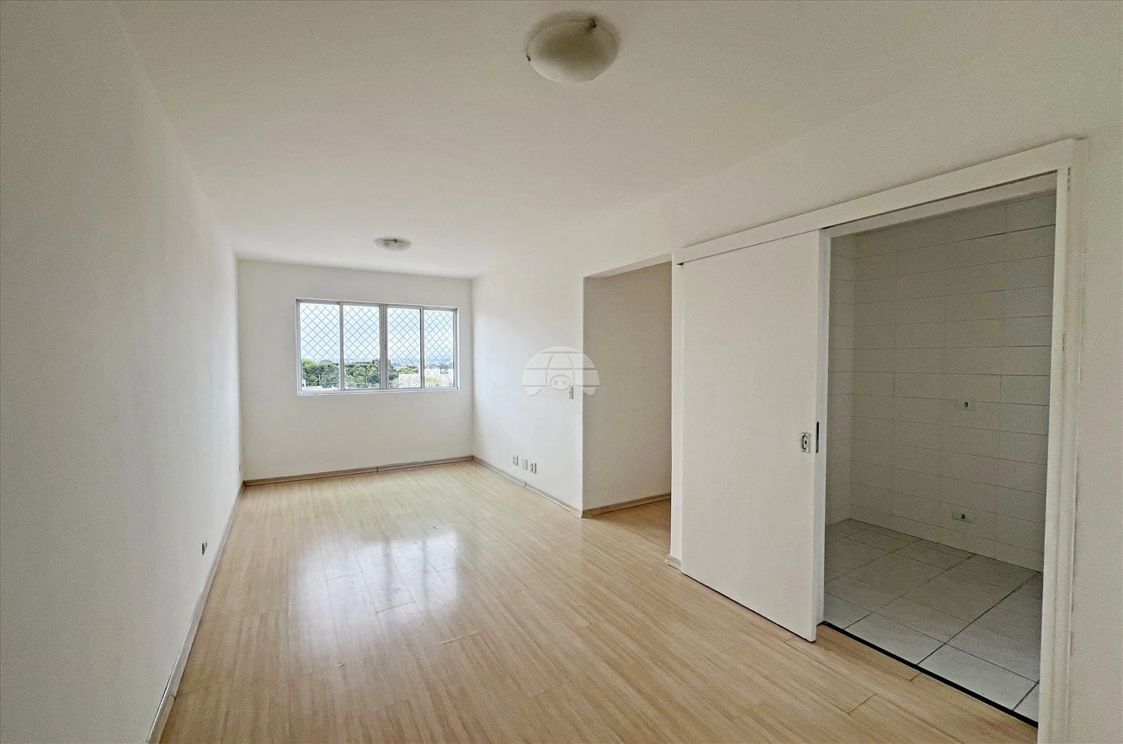 Apartment, 59 m², with wood or laminate floors