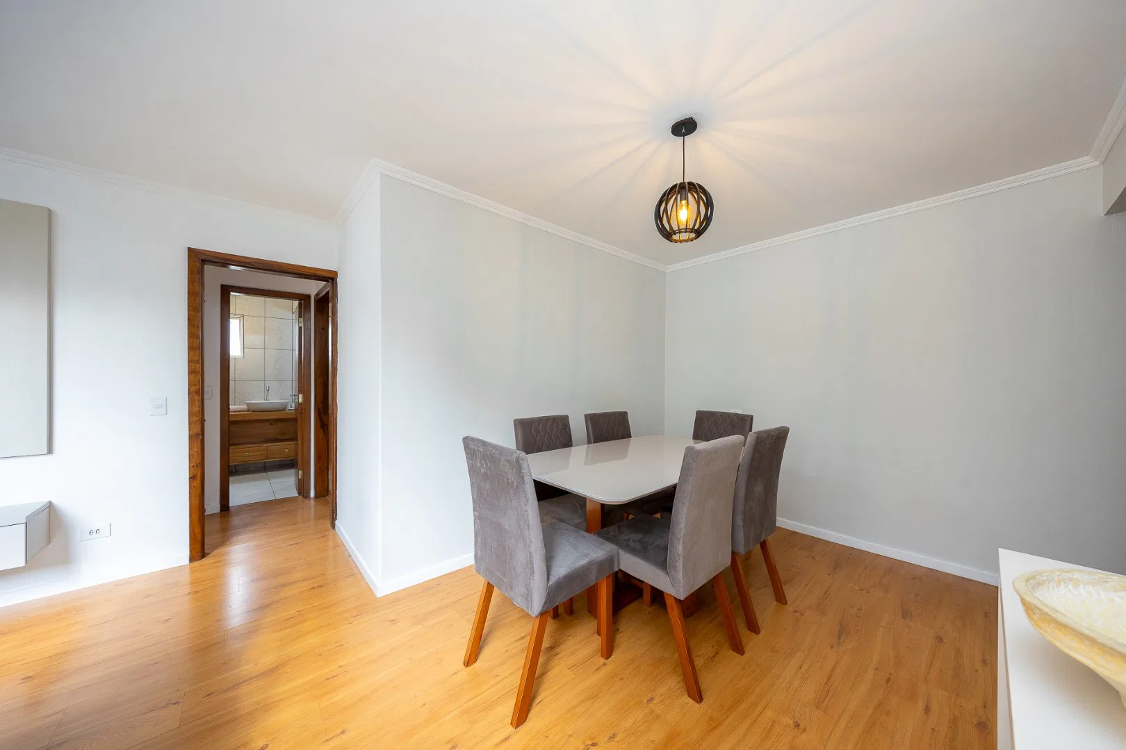 Робоче місце та 2 спальні: квартира 45 м² — photo 9