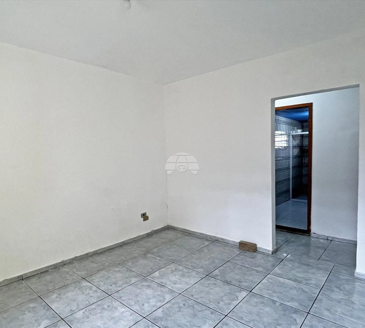 Балкон з грилем та 3 спальні: будинок 160 м²