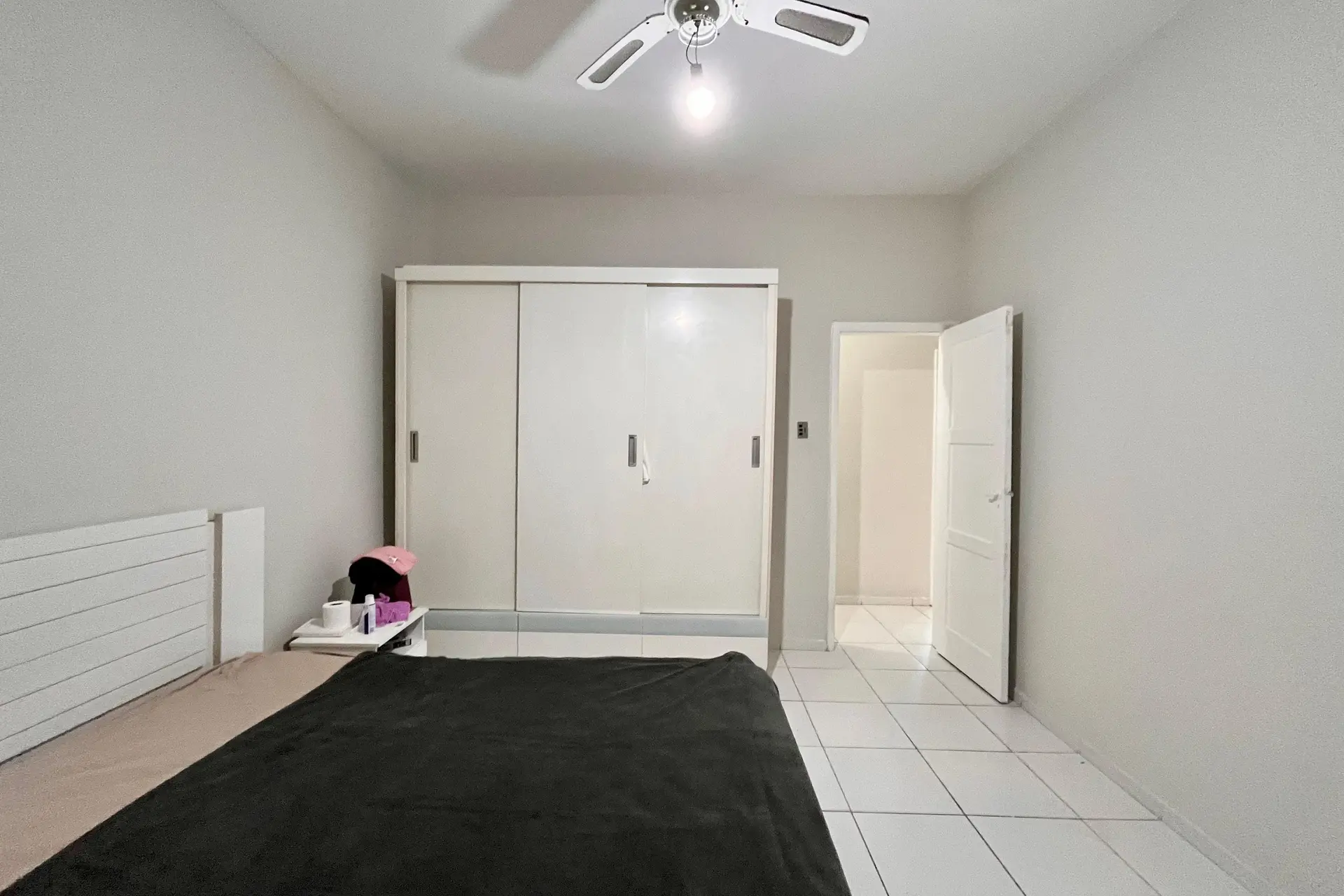 Furnished apartment with 2 bedrooms and 1 bathroom — photo 24