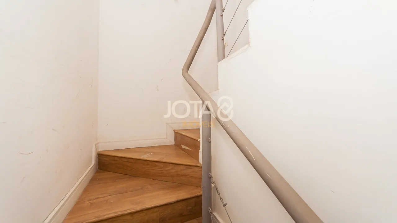 House with 2 bedrooms and a private BBQ area — photo 5