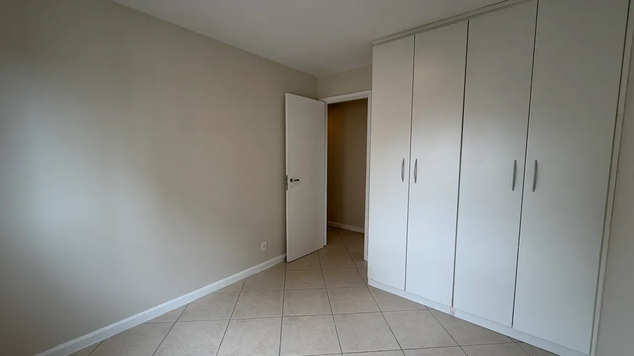 122 m² apartment with 3 bedrooms and garden views — photo 7