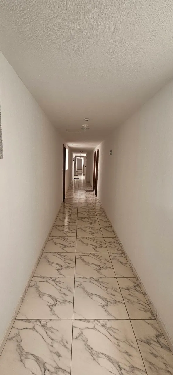 2-bedroom apartment in a building with a gym — photo 15