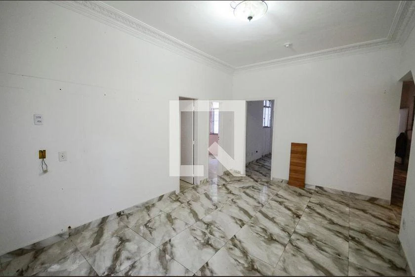 Rental house with 8 bedrooms and 8 bathrooms — photo 37