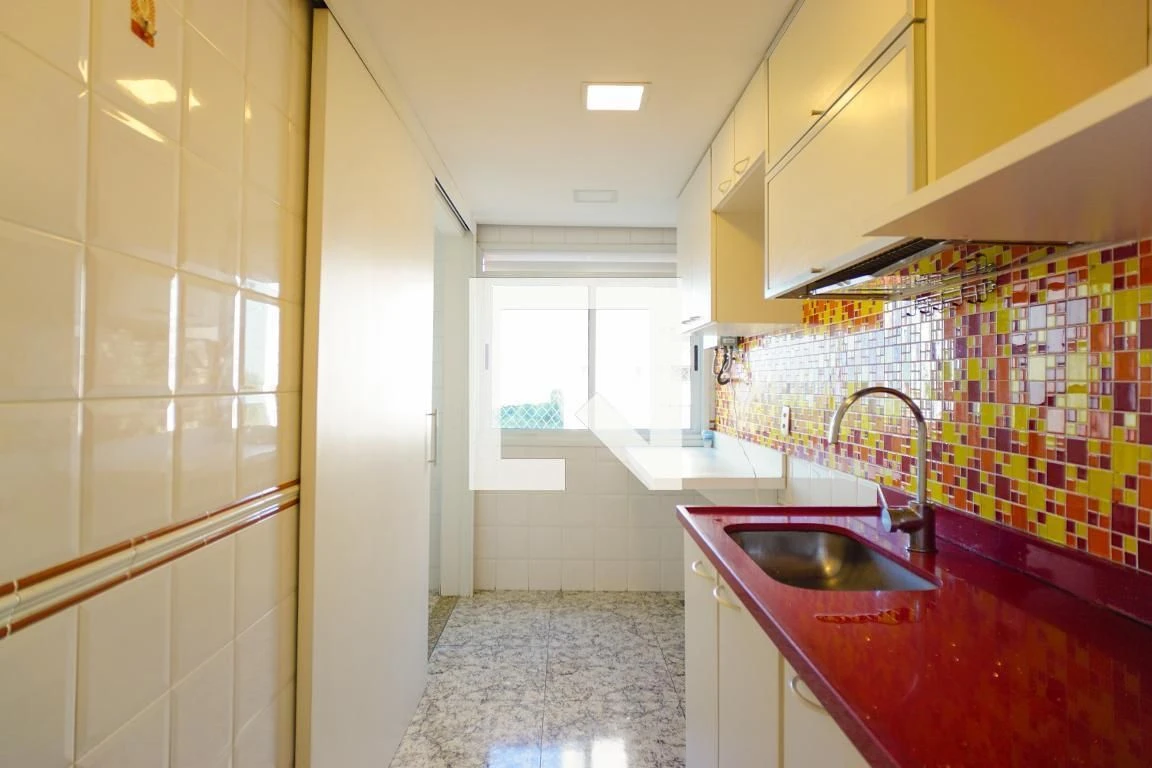 Apartamento sem mobília com 2 quartos e varanda fechada — photo 21