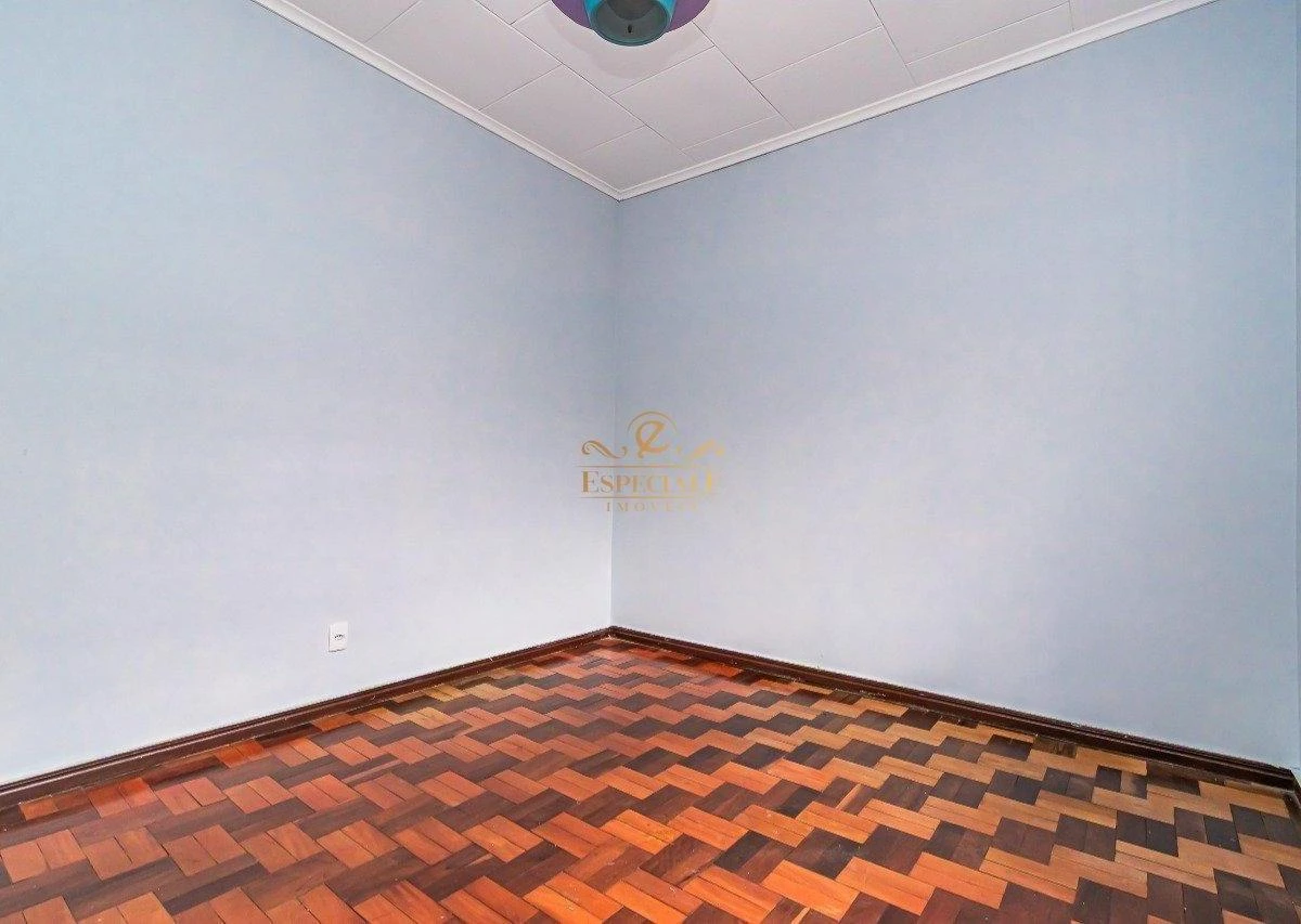 Bañera y 3 dormitorios: casa de 145 m² — photo 17