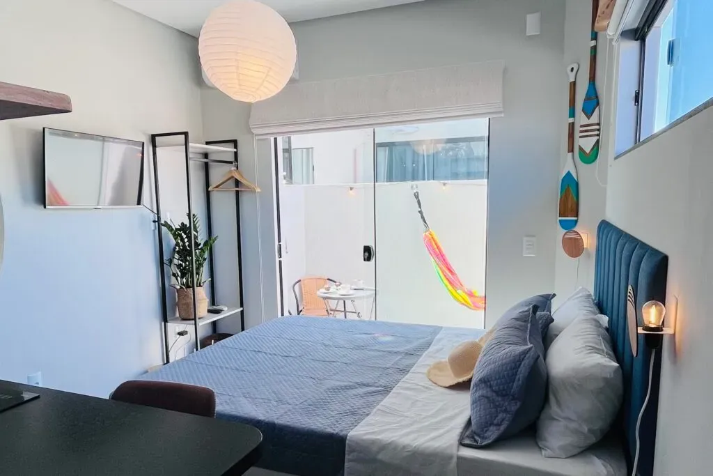Estudio amueblado de 22 m² con balcón y cocina compacta — photo 4