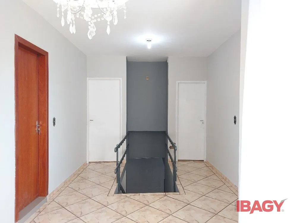 3-bedroom house with a washing machine in Florianópolis — photo 16