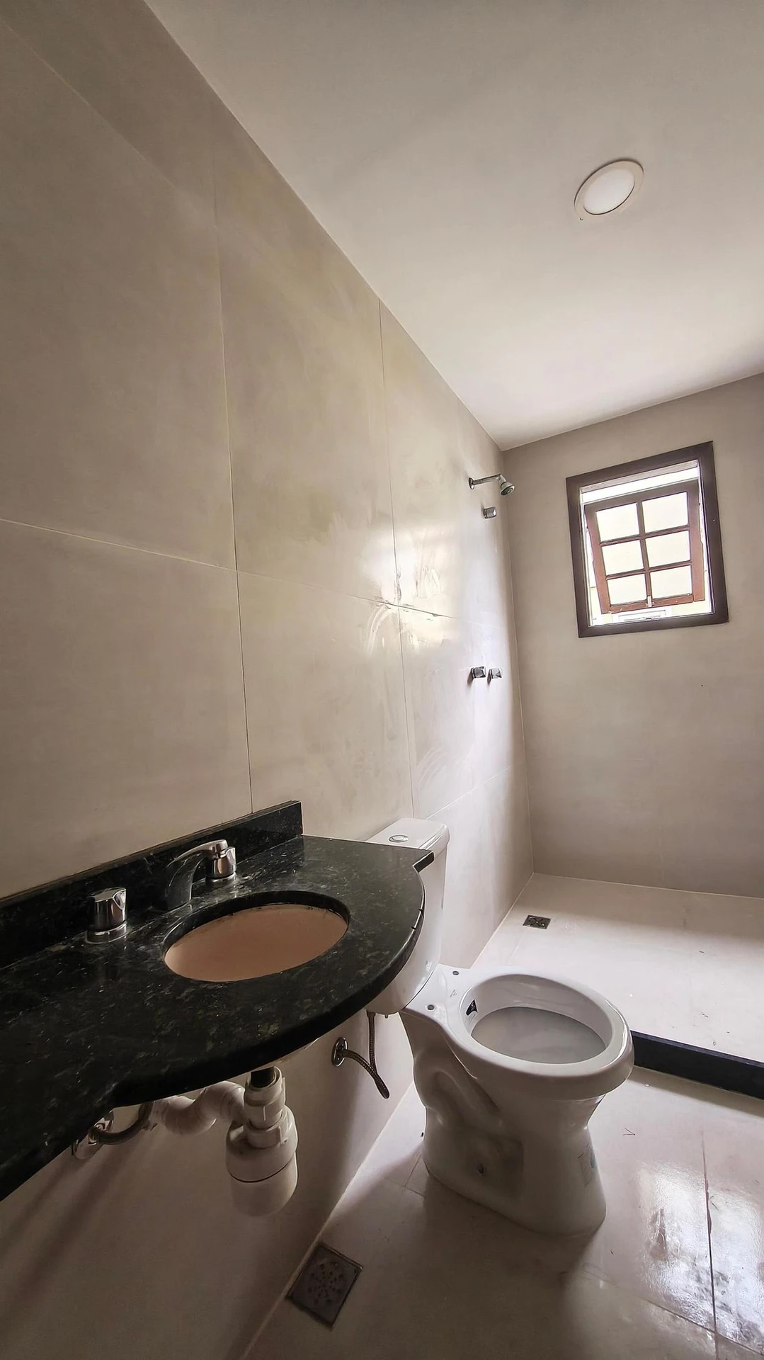 3-bedroom house with a walk-in closet in Rio de Janeiro — photo 37