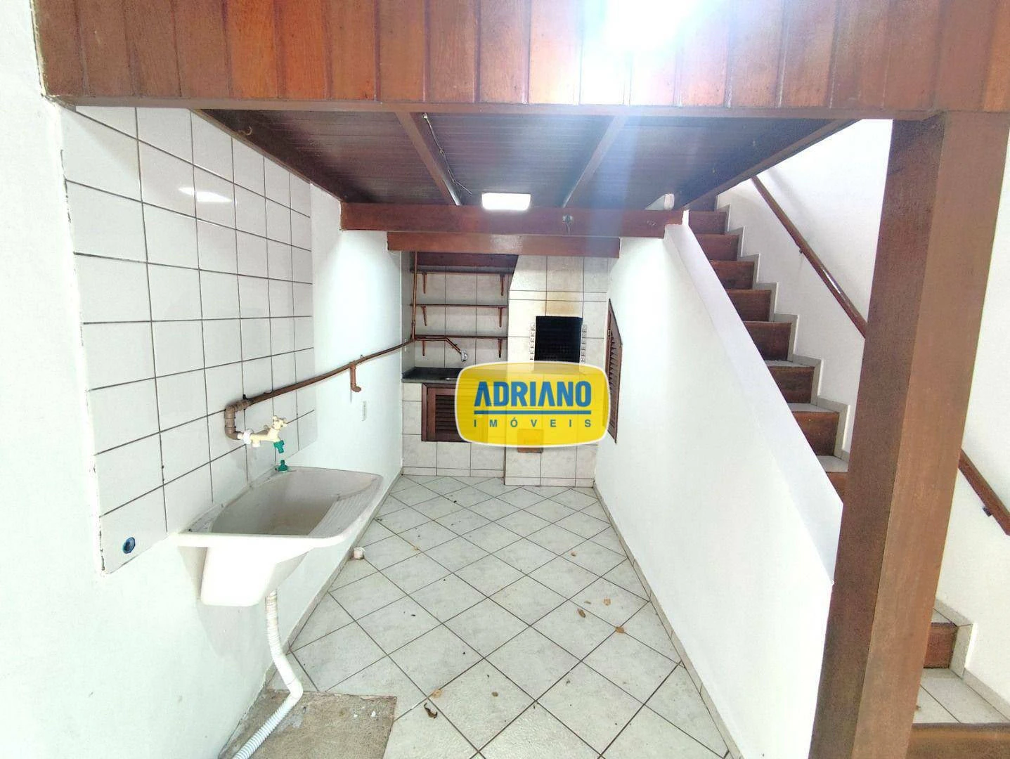 Будинок з 3 спальнями та окремою кухнею — photo 28