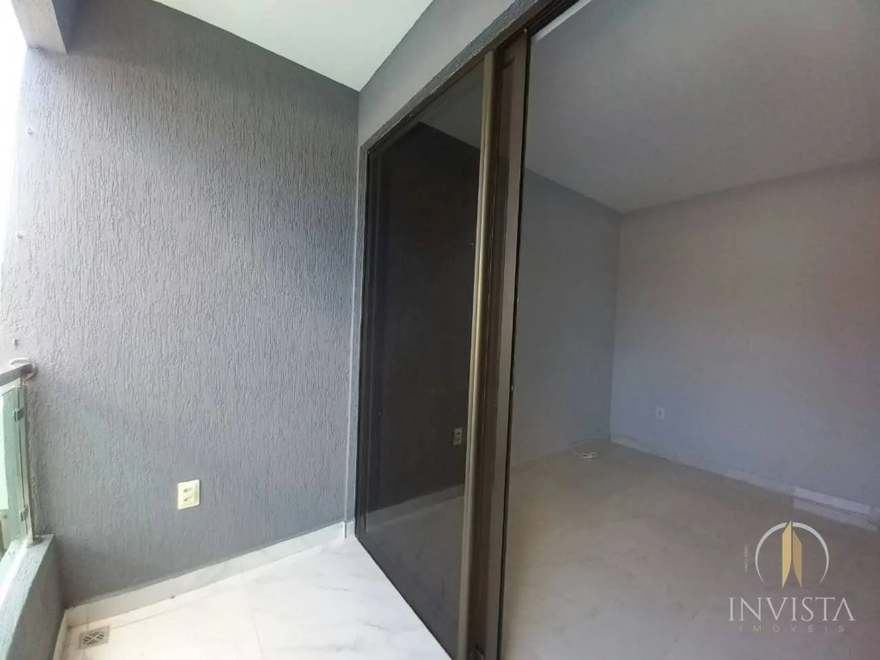 Furnished house, 481 m², with floor-to-ceiling windows — photo 51