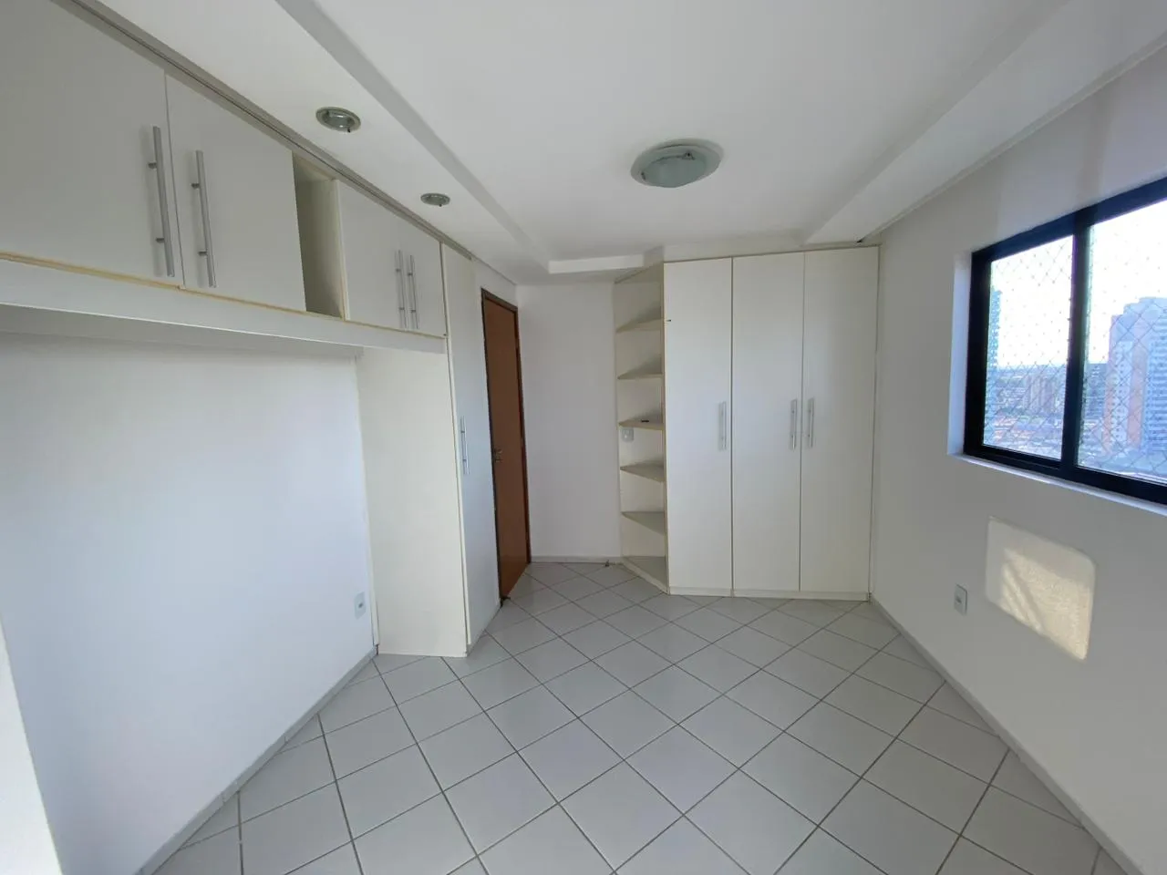93 m² apartment with 2 bedrooms and a balcony — photo 6
