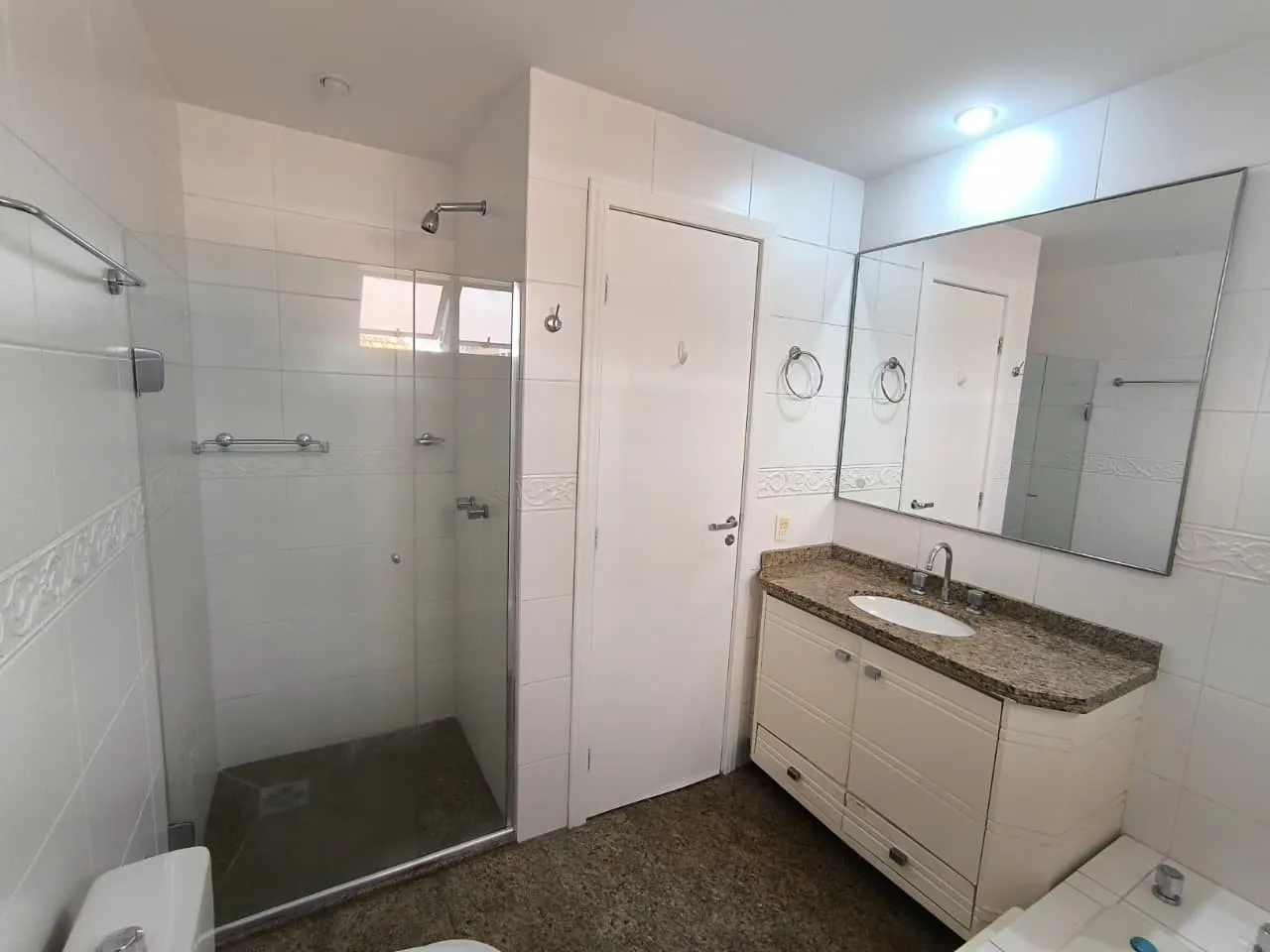 Apartamento de 3 quartos com varanda e 126 m² — photo 26