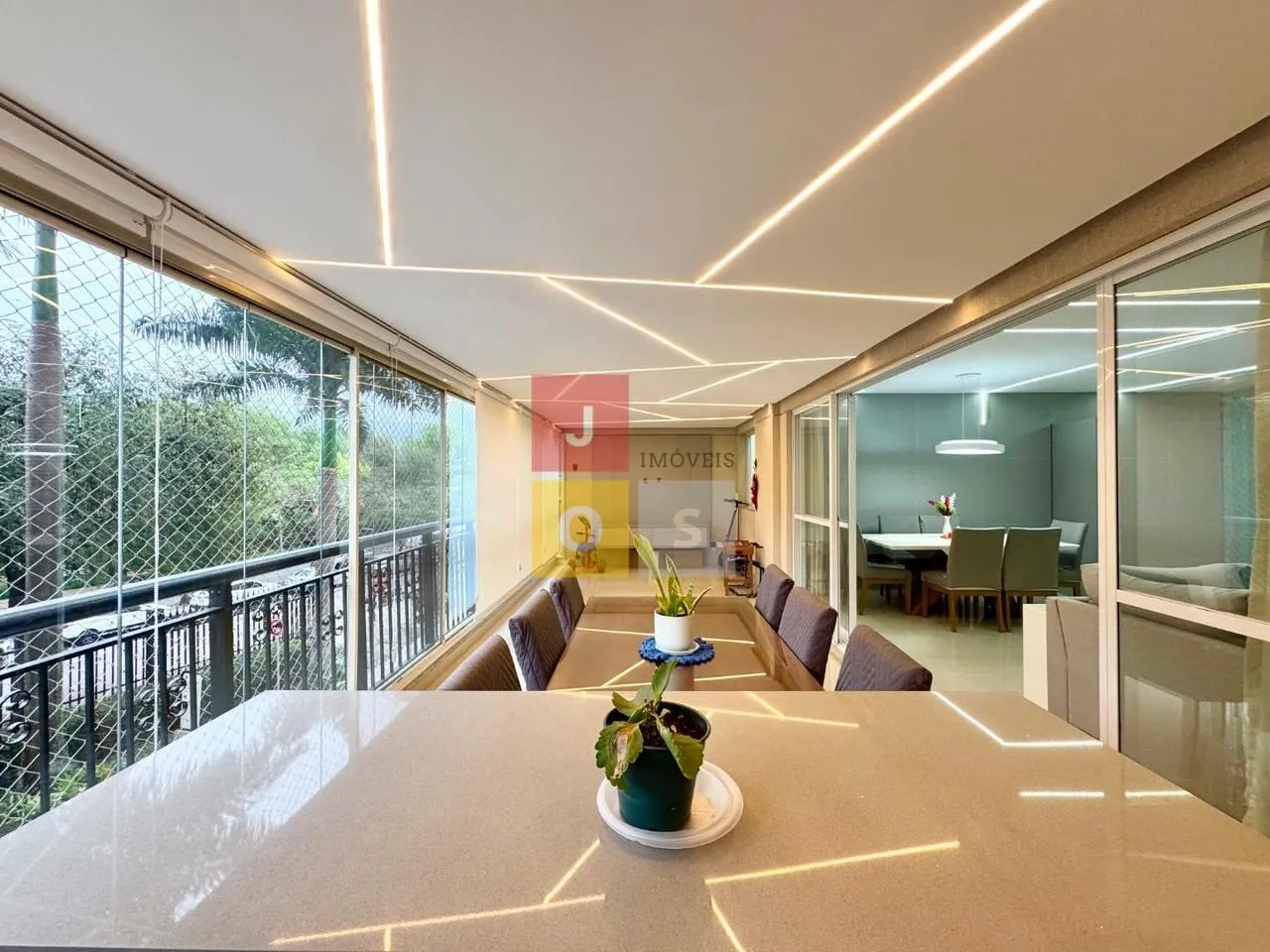 4 quartos e varanda envidraçada: apartamento de 193 m² — photo 12