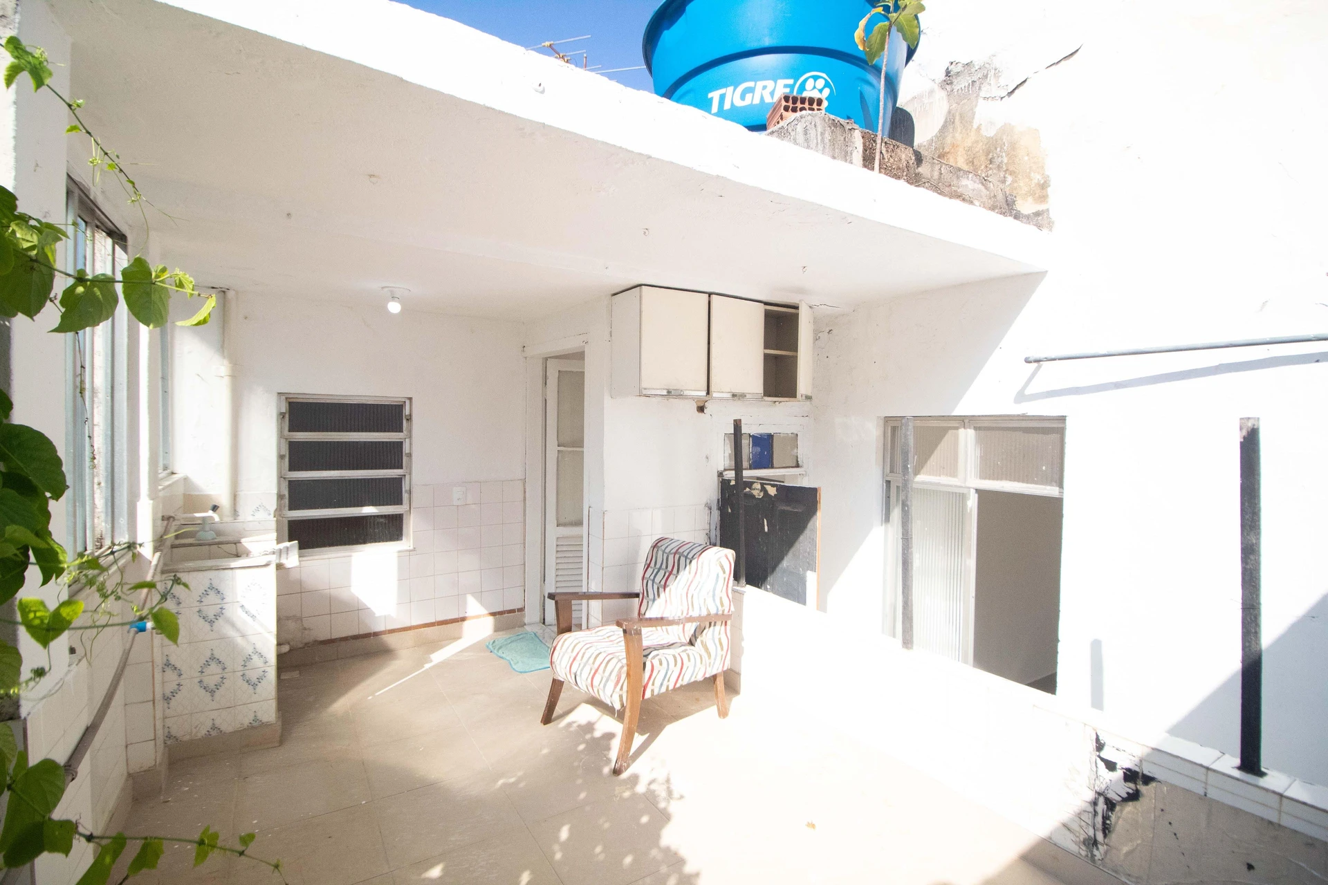 2-bedroom house with 1 bathroom, no parking; pets allowed — photo 8