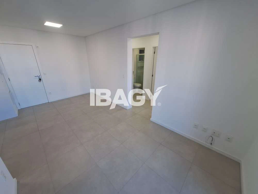 2-bedroom apartment with an open-plan kitchen