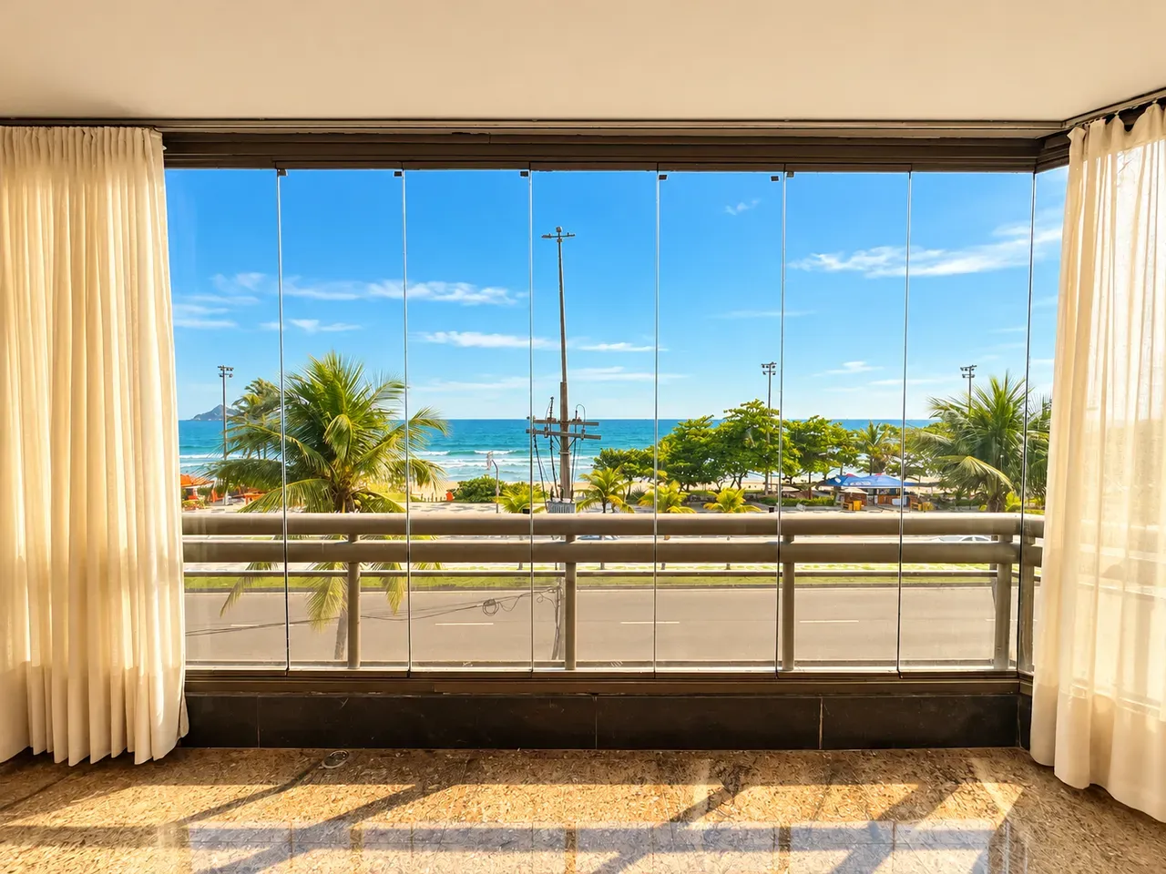 Furnished apartment, 268 m², with a water view — photo 5