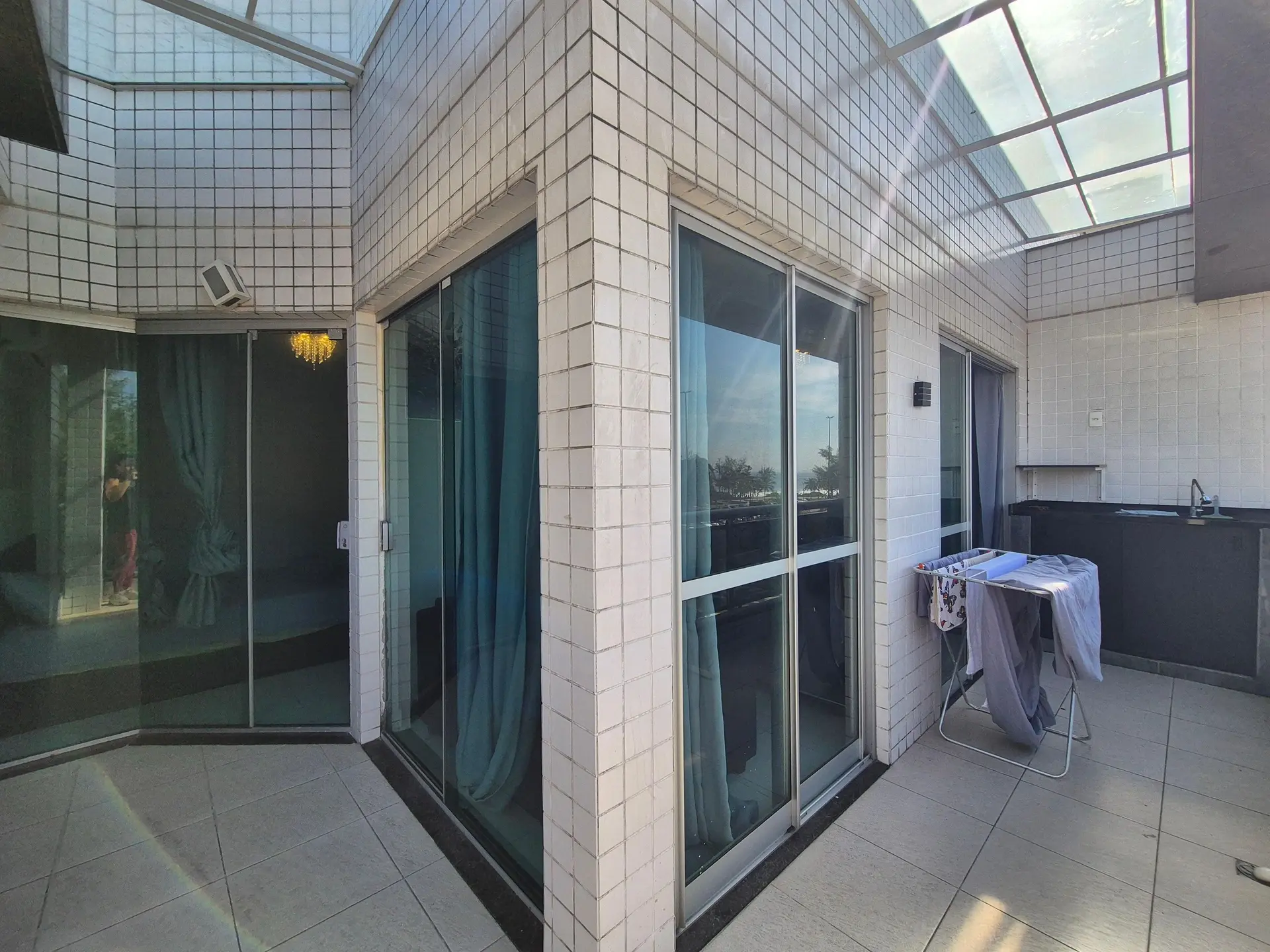 Furnished 2-bedroom apartment with 2 parking spaces — photo 22
