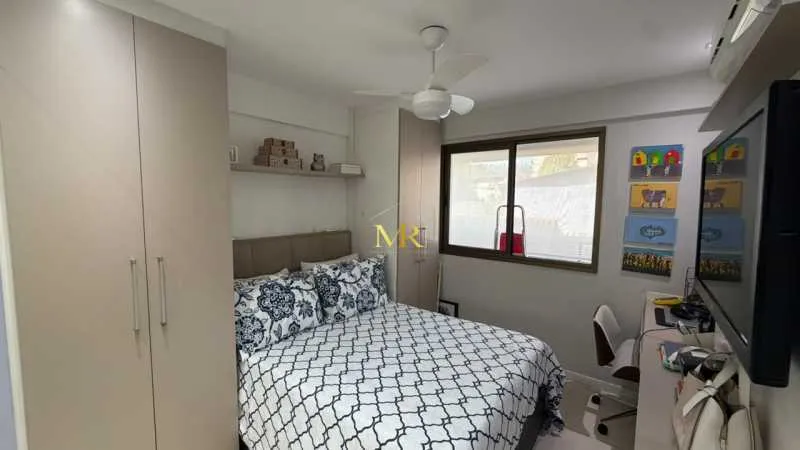 2-bedroom apartment in a building with a pool — photo 3