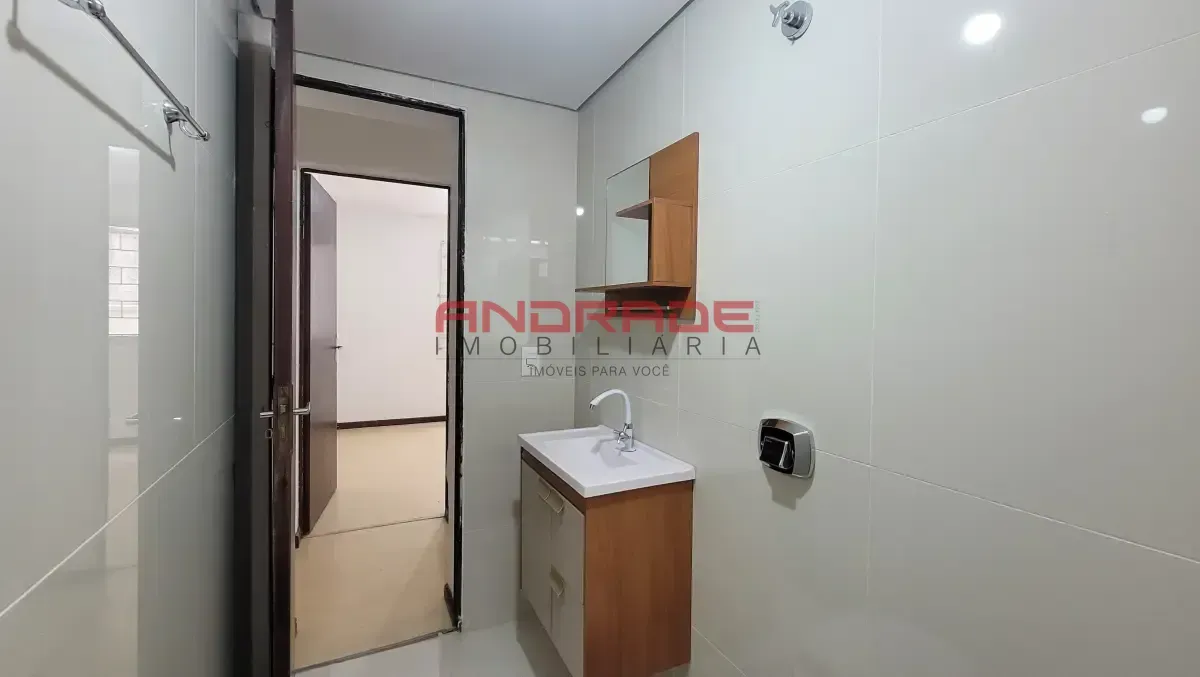 3-bedroom apartment with a separate closed-off kitchen — photo 28