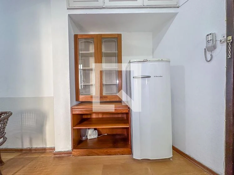 Деревянный пол или ламинат и 1 спальня: квартира 31 м² — photo 13