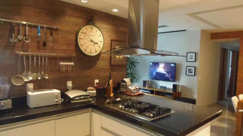 Furnished 3-bedroom apartment with open-plan kitchen — photo 2