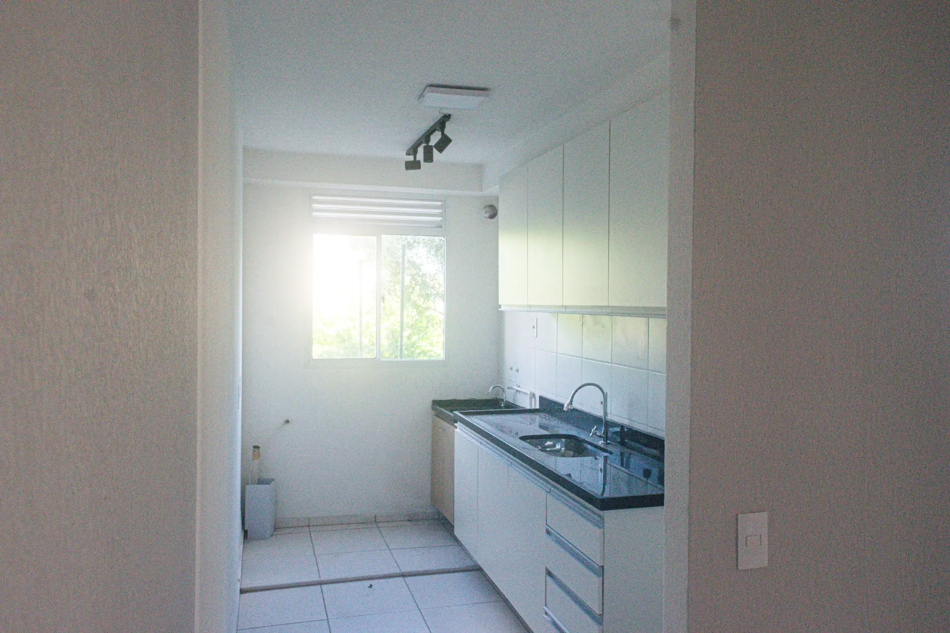 Apartment with 2 bedrooms and a private garden — photo 5
