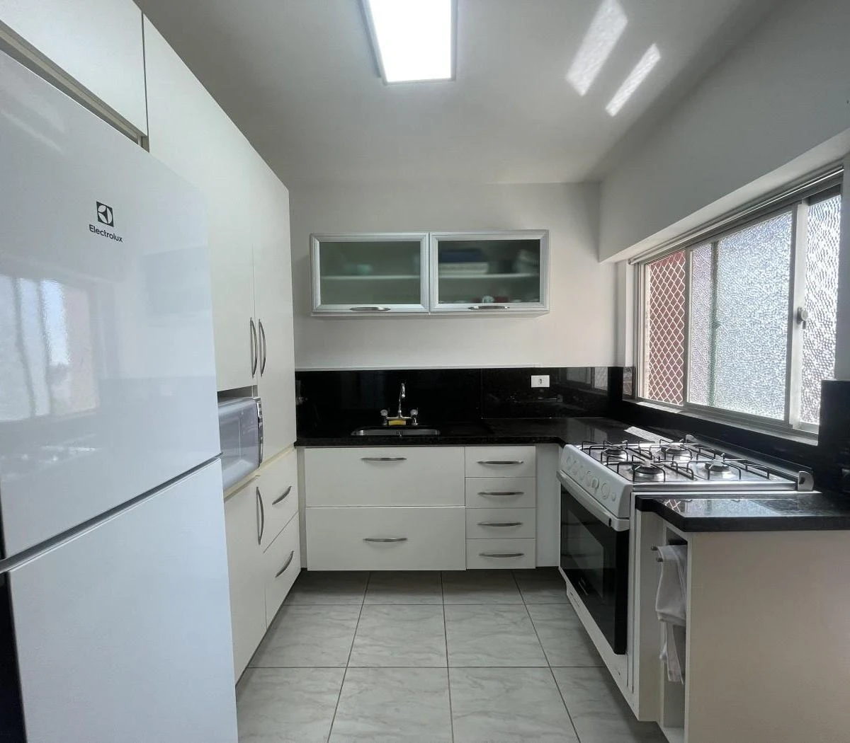 Furnished apartment, 148 m², with a washing machine — photo 2