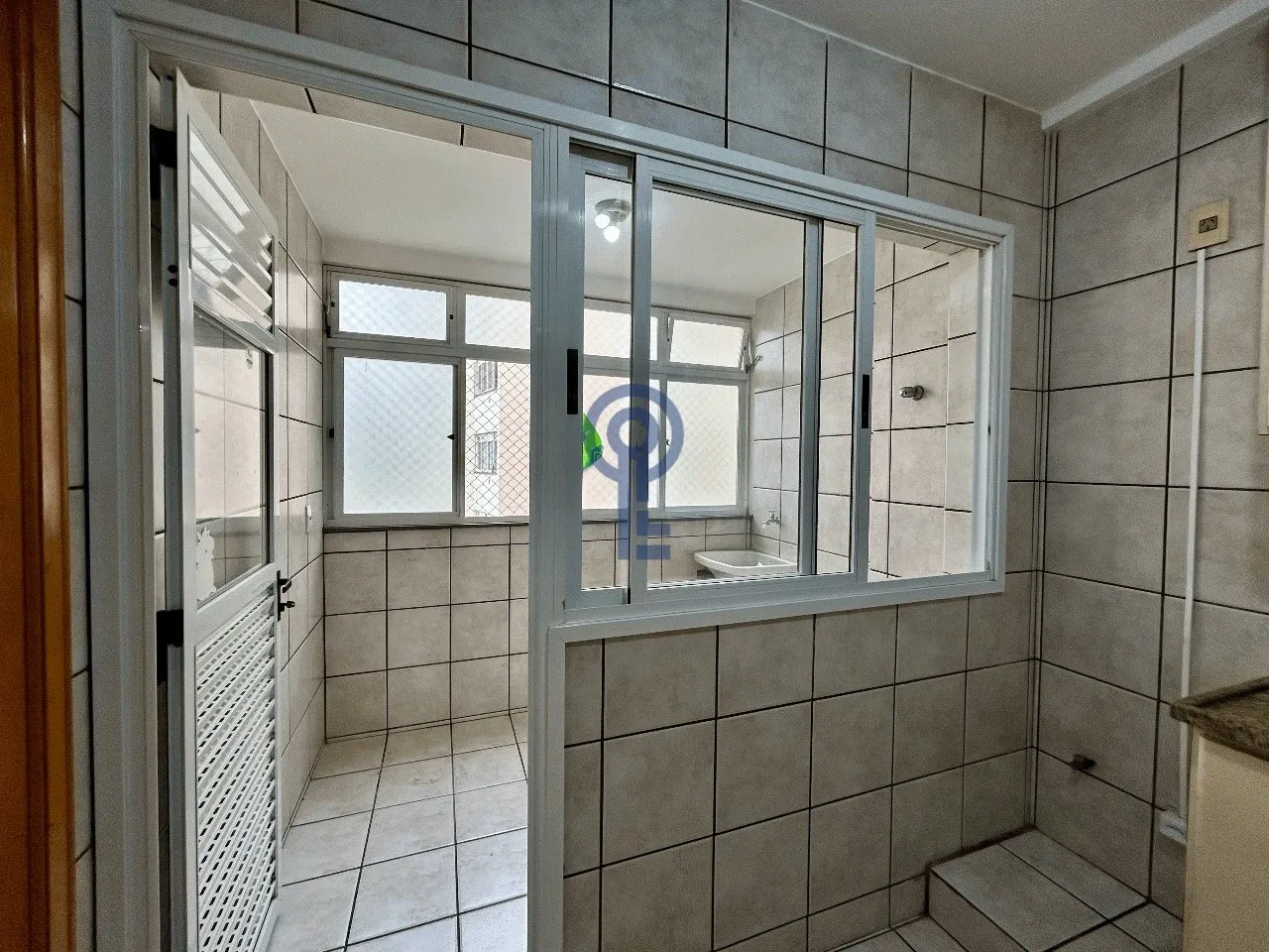 3-bedroom apartment with balcony, 1 en-suite and parking on 2nd — photo 6