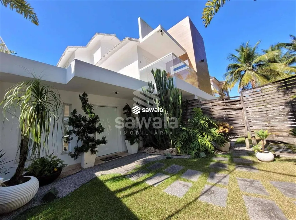 Furnished 600 m² house with 6 bedrooms and 8 bathrooms — photo 41