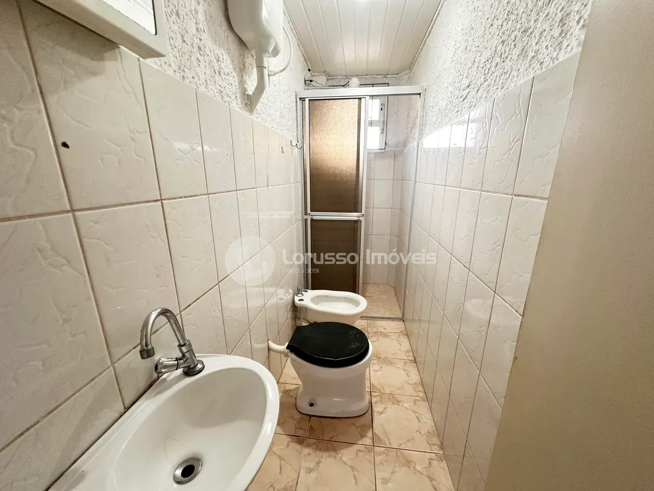 48 m² apartment with 3 bedrooms and a closed kitchen — photo 5