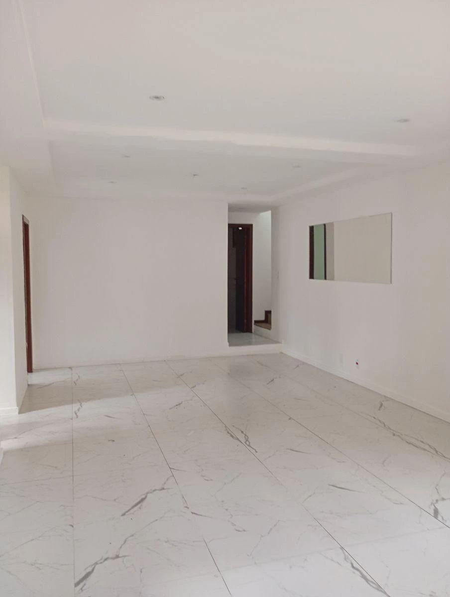 Casa de 4 quartos com varanda gourmet, Jacarepaguá