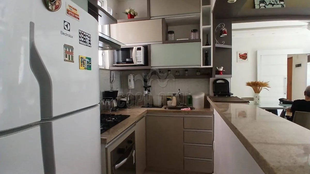One-bedroom apartment with a mountain view in Rio de Janeiro — photo 11