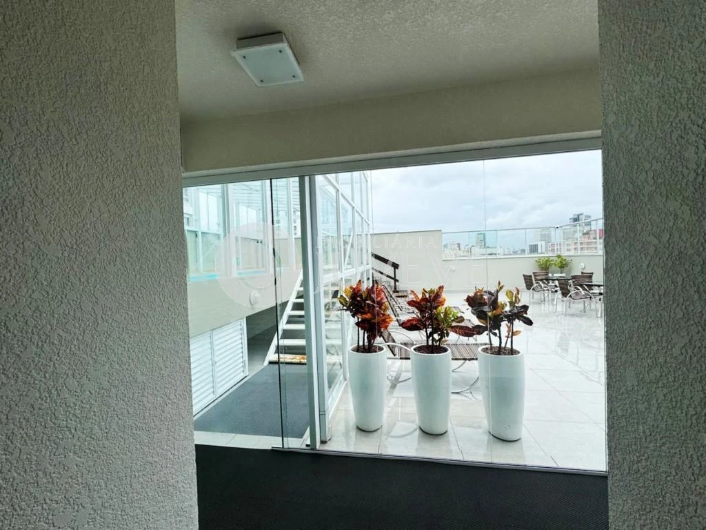Квартира з 2 спальнями та заскленим балконом — photo 6