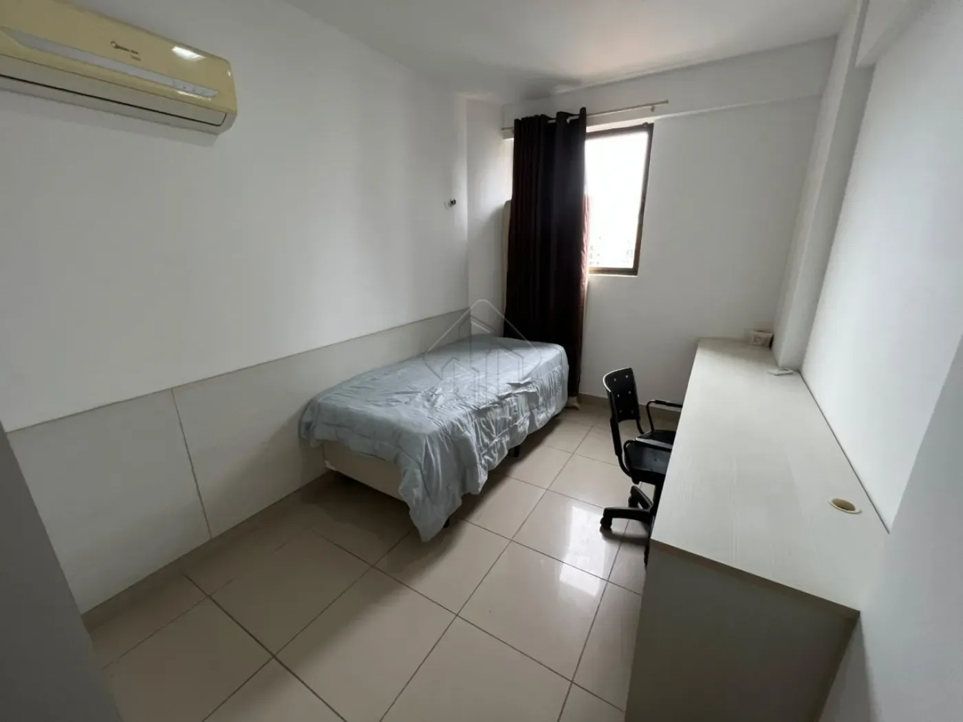 Furnished 2-bedroom apartment with 1 parking spot, 11th floor — photo 3