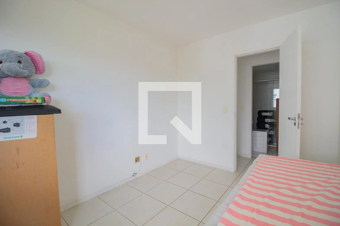Furnished apartment with 2 bedrooms and a balcony — photo 23
