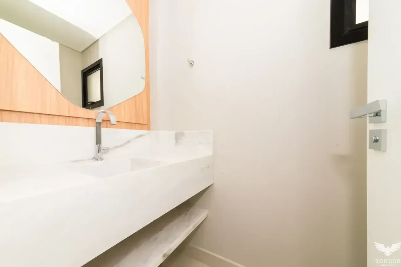 House with 3 bedrooms, 1 en-suite, balcony 135 m² — photo 17