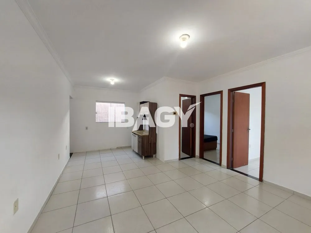2-bedroom apartment with no parking space — photo 2